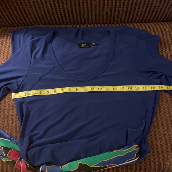 COPY - Nina Leonard with colorful scarf L - Picture 10 of 15